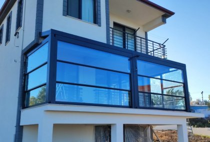 GİYOTİN CAM BALKON